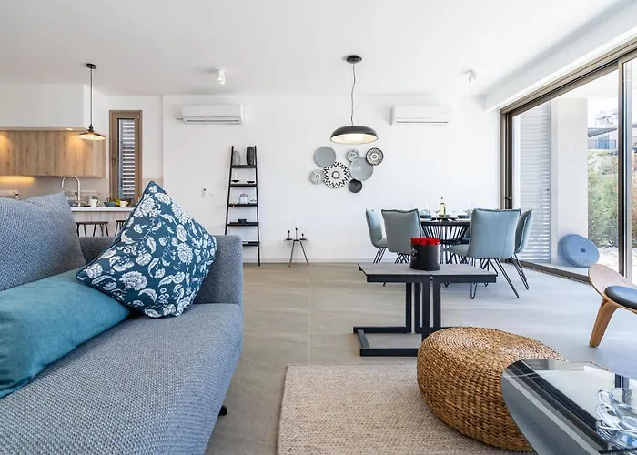 Cyan 3-bedroom In Protaras Paralímni