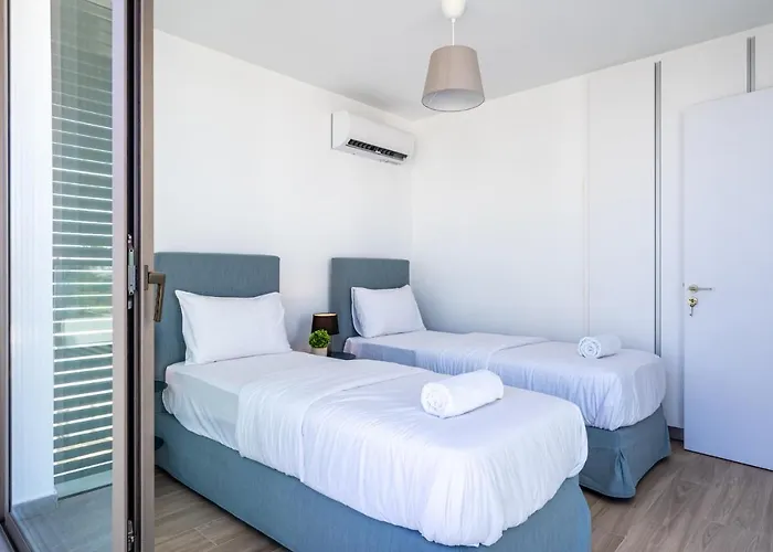 Cyan 3-bedroom In Protaras Paralímni