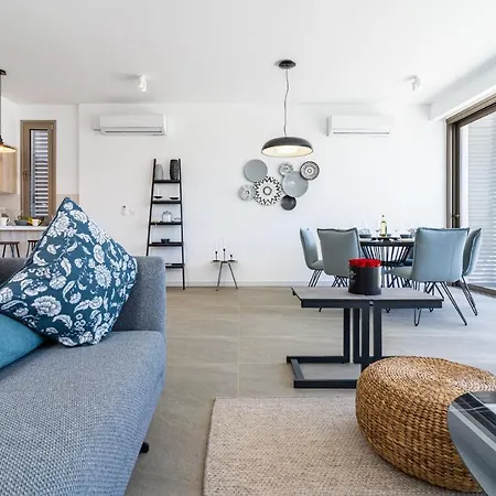 Cyan 3-bedroom In Protaras Paralimni