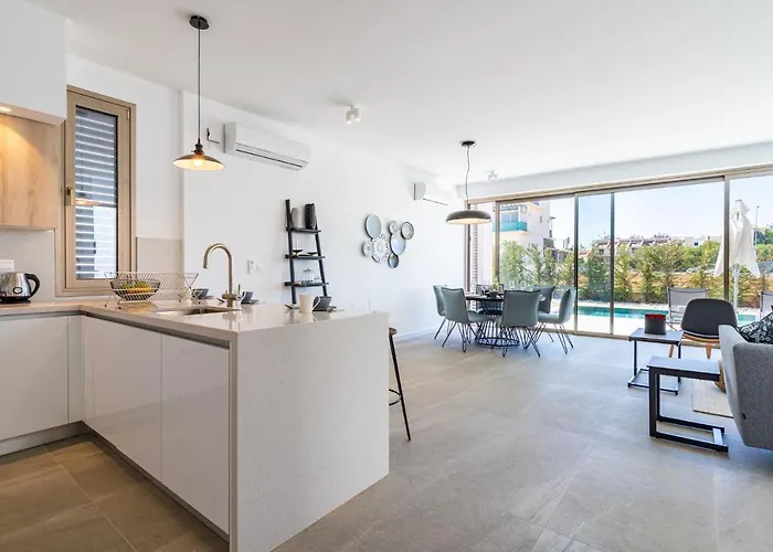 Cyan 3-bedroom In Protaras