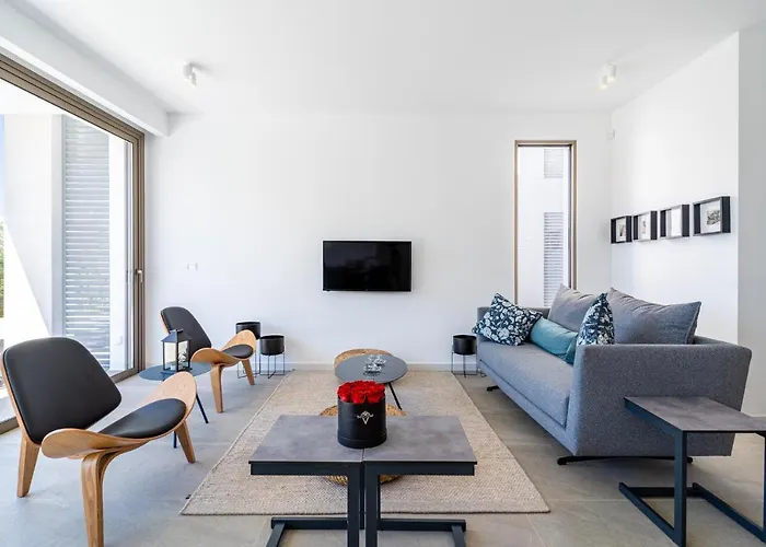 ヴィラ Cyan 3-bedroom In Protaras