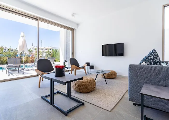 Cyan 3-bedroom In Protaras * パラリムニ