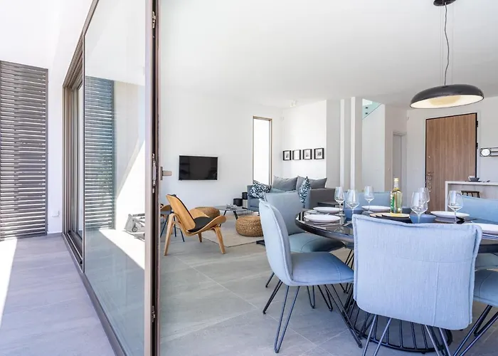 Cyan 3-bedroom In Protaras Vila