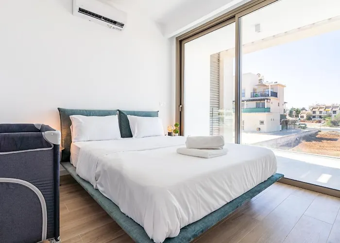 Cyan 3-bedroom In Protaras ヴィラ *