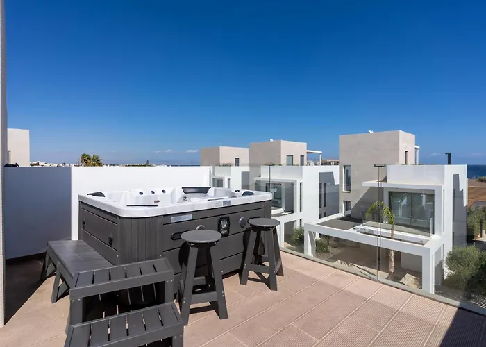 Cyan 3-bedroom In Protaras * パラリムニ